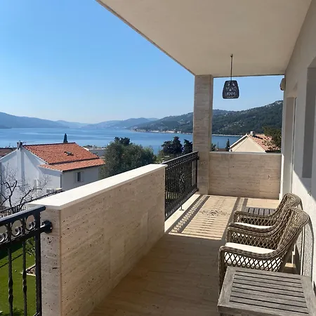Apartment Sea View *